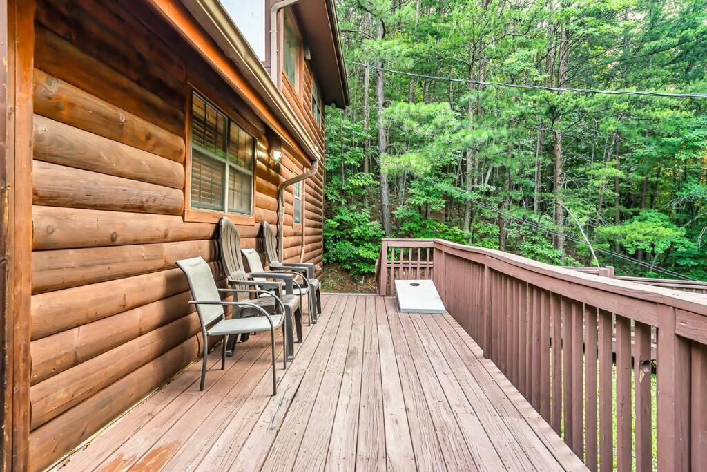 Hébergement de vacances New Hot Tub! Secluded 3 Bed In Pigeon Forge