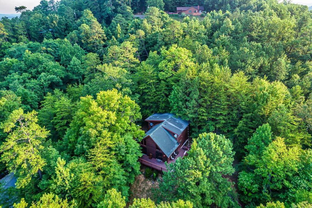 New Hot Tub! Secluded 3 Bed In Hébergement de vacances