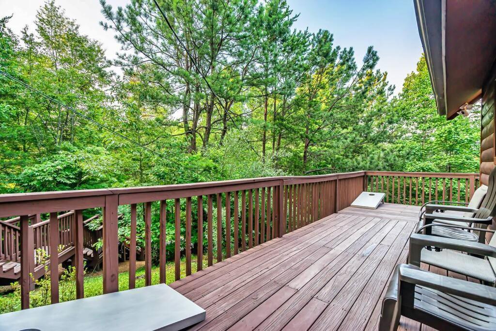 Hébergement de vacances New Hot Tub! Secluded 3 Bed In Pigeon Forge