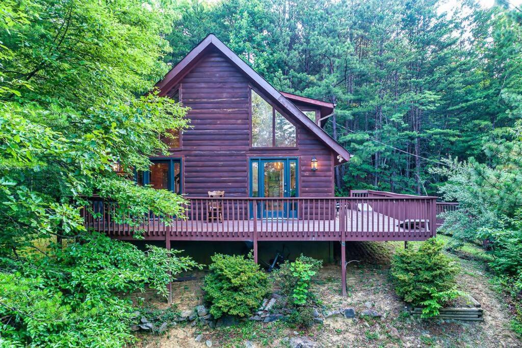 New Hot Tub! Secluded 3 Bed In Hébergement de vacances